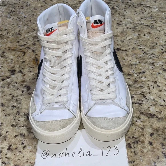 Nike Blazer Mid - Picture 1 of 12